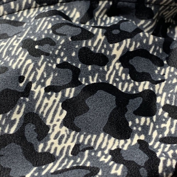 Black and White Speckled One-Piece Swimsuit with Skirted Bottom - Picture 4 of 12